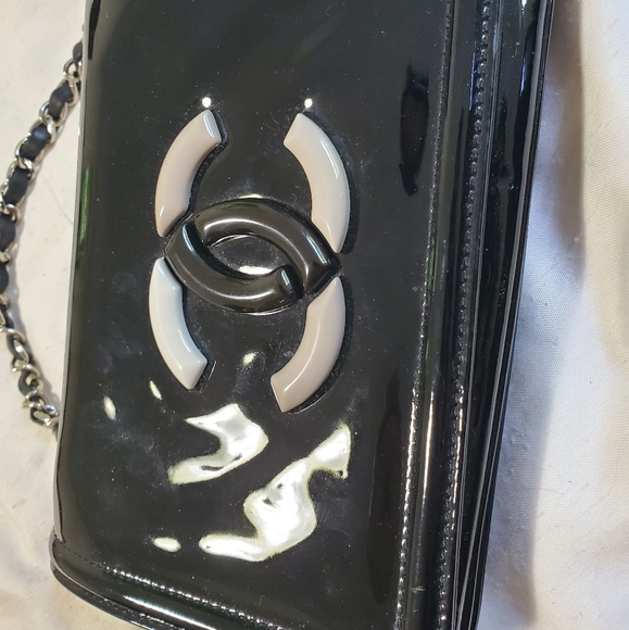 CHANEL PATENT LEATHER PURSE BAG SILVER BLACK 2013 - Picture 2 of 12